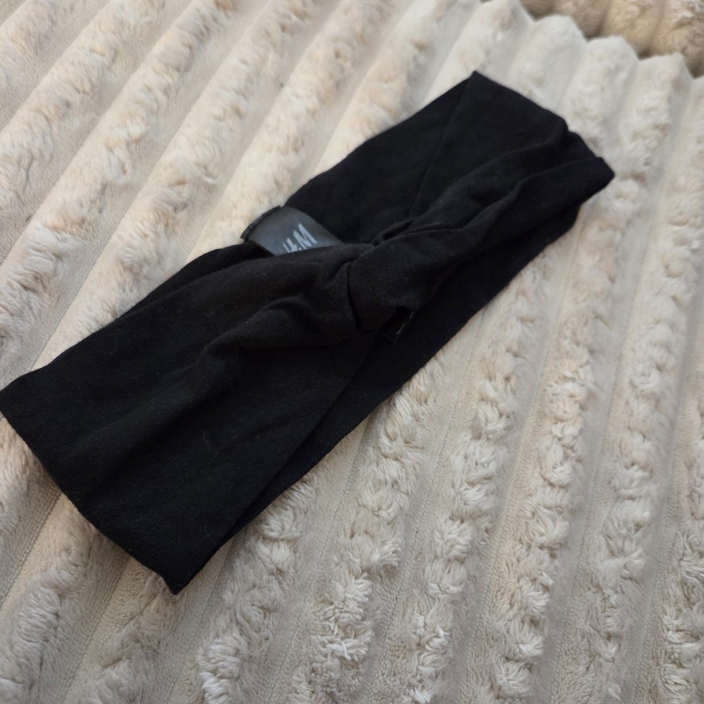H&M Black Twist Front Headband Women's Stretchy Hair Band black Wrap